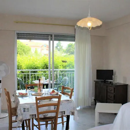 Cosy Avec Terrasse Et Parking, A 30m De La Mer, - Fr-1-252a-56 Daire *