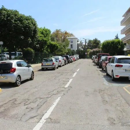 Cosy Avec Terrasse Et Parking, à 30m De La Mer, - Fr-1-252a-56 *