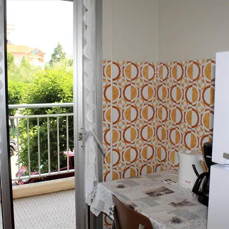 Cosy Avec Terrasse Et Parking, à 30m De La Mer, - Fr-1-252a-56 Appartement