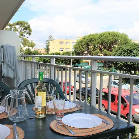 Apartment Cosy Avec Terrasse Et Parking, A 30m De La Mer, - Fr-1-252a-56